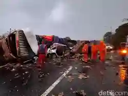 Sopir Truk Penyebab Tabrakan Beruntun di Tol Cipularang Kini Tersangka